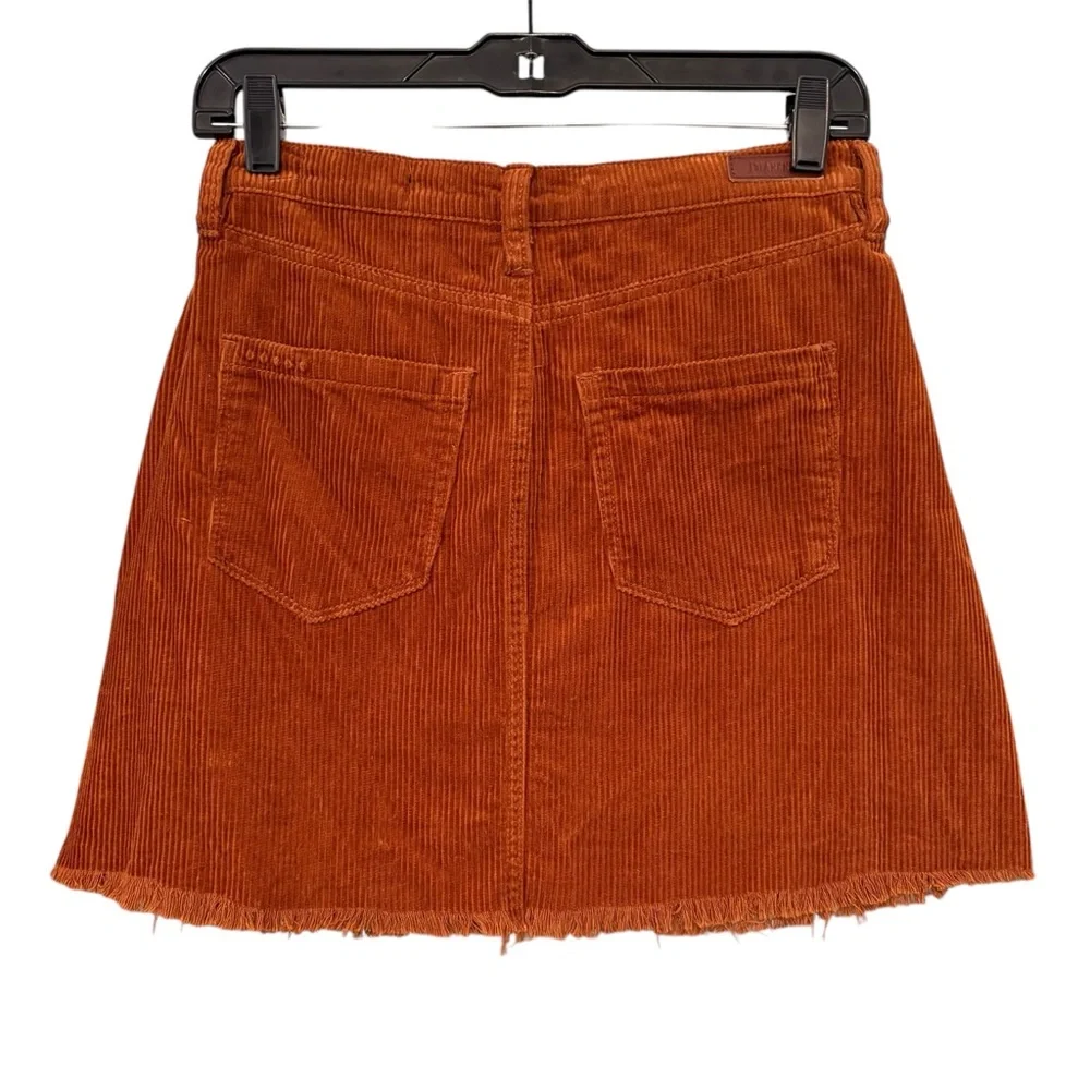 BLANK NYC Atlas Jane Corduroy Mini Skirt, Sz 25 - Picture 4 of 12